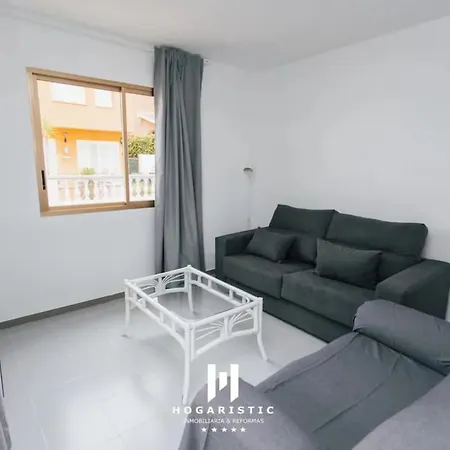 Hogaristic - Seaview 3 - 8pax Apartment *